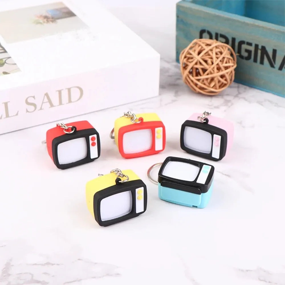 Creative Retro Television Keychain Model Keychain Pendant Creative Children Miniature Television Tv Led Keychain Home