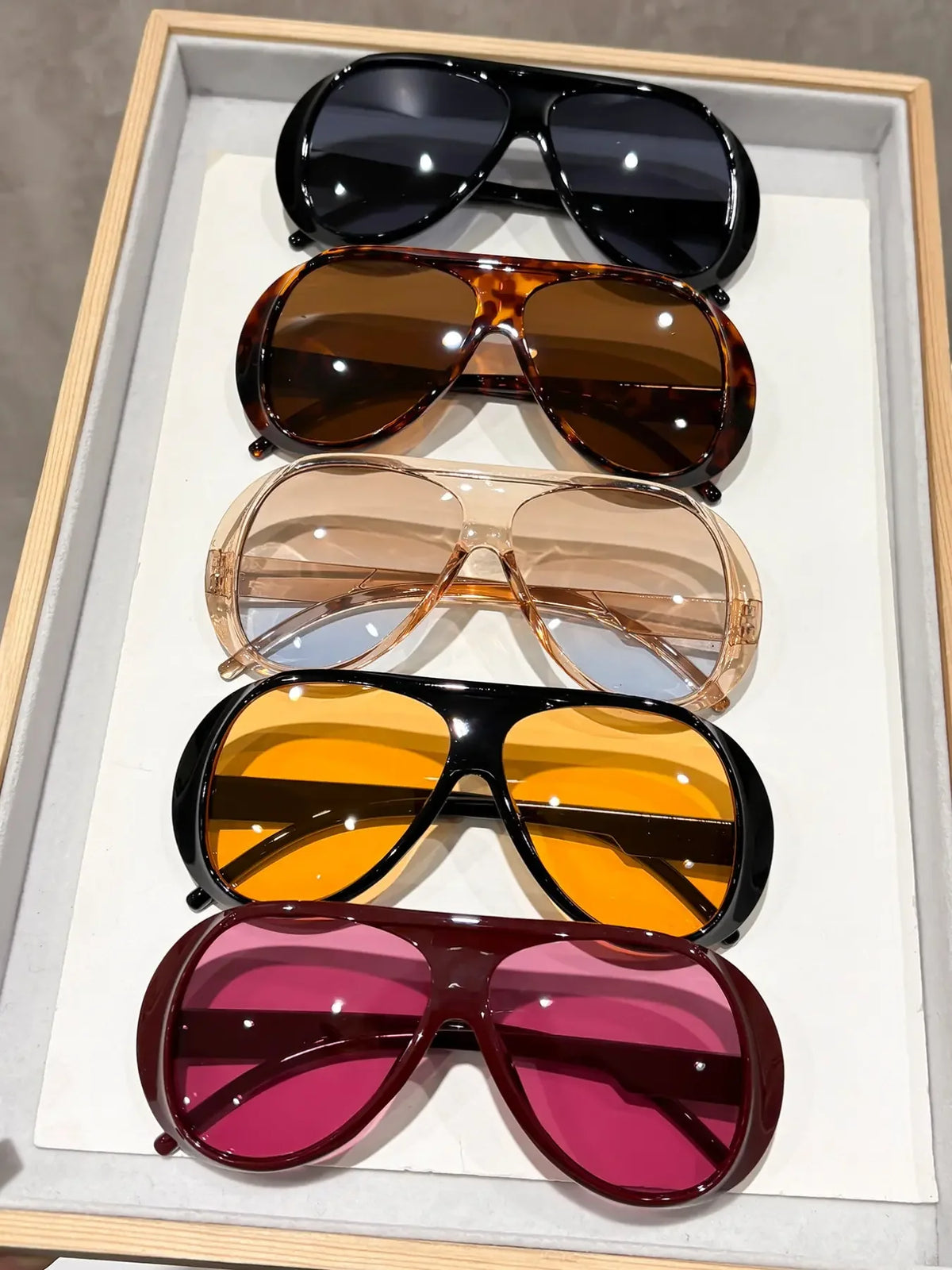 5 Pack of Oversized Vintage Bug Eye Sun Glasses. Trendy Casual Leopard Pattern Sunglasses, Perfect for Beach Vacations, Driving and Night Out, Stylish Accessories for Every Occasion, Summer Trendy Retro Sunglasses