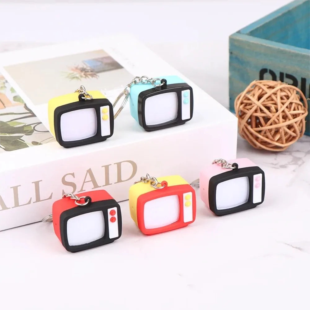 Creative Retro Television Keychain Model Keychain Pendant Creative Children Miniature Television Tv Led Keychain Home