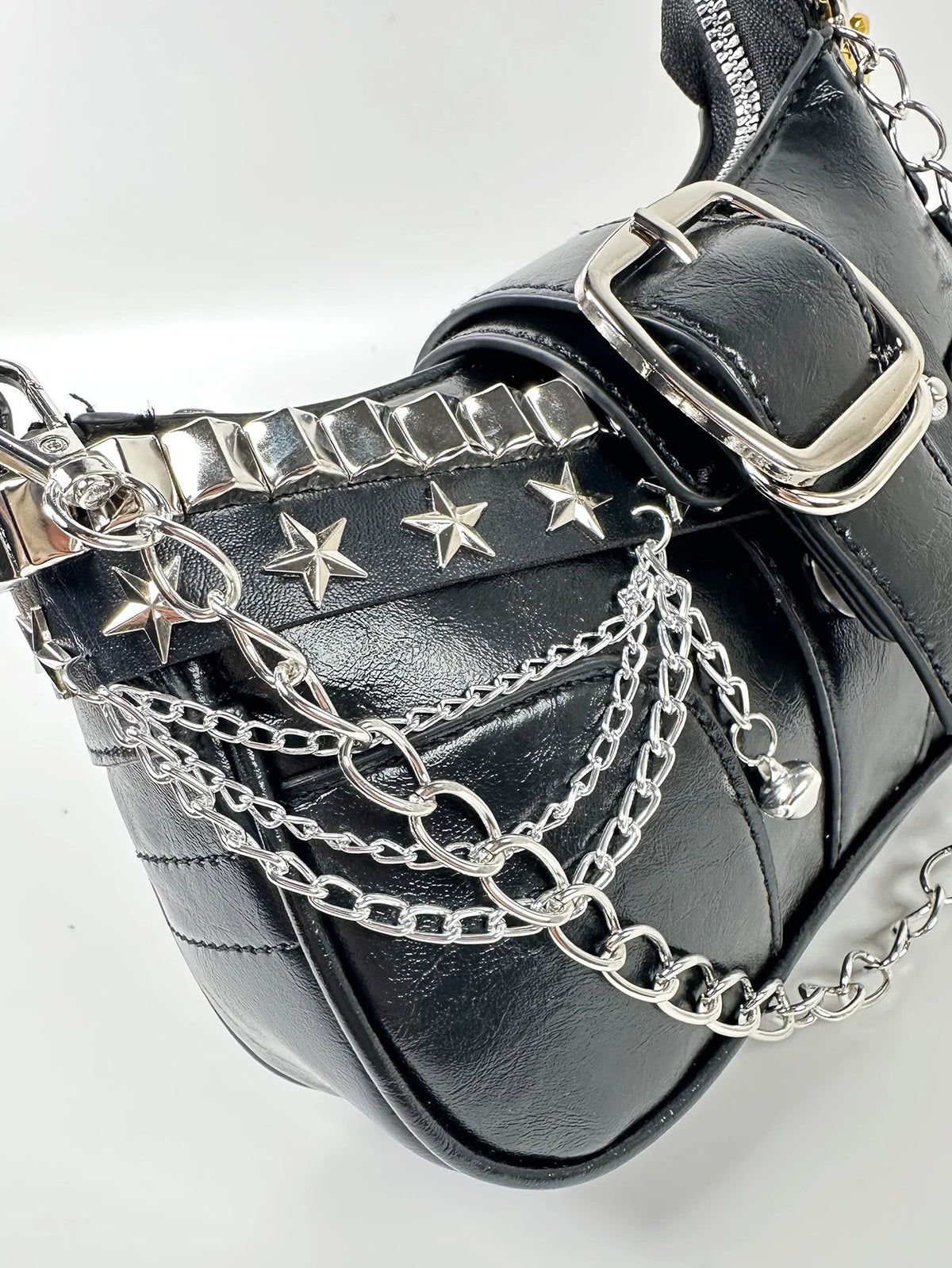 Y2K Gothic Punk Shoulder Bag for Women – Black & Red Chain Hobo Purse with Star Studs, Buckle & Heart Detail, Retro Underarm Handbag